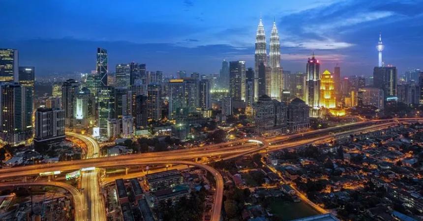 apple tour kuala lumpur